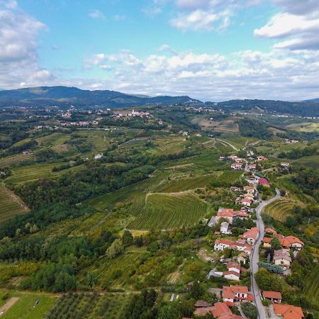 Apartma Tri Oljke Dobrovo Buitenkant foto