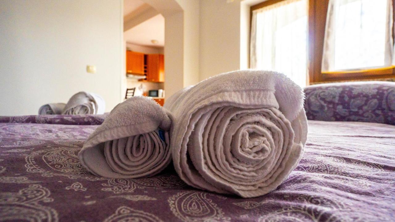 Apartma Tri Oljke Dobrovo Buitenkant foto